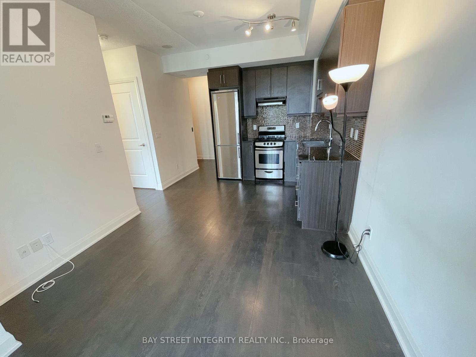 701 - 68 Canterbury Place, Toronto, Ontario  M2N 2N1 - Photo 1 - C12470372