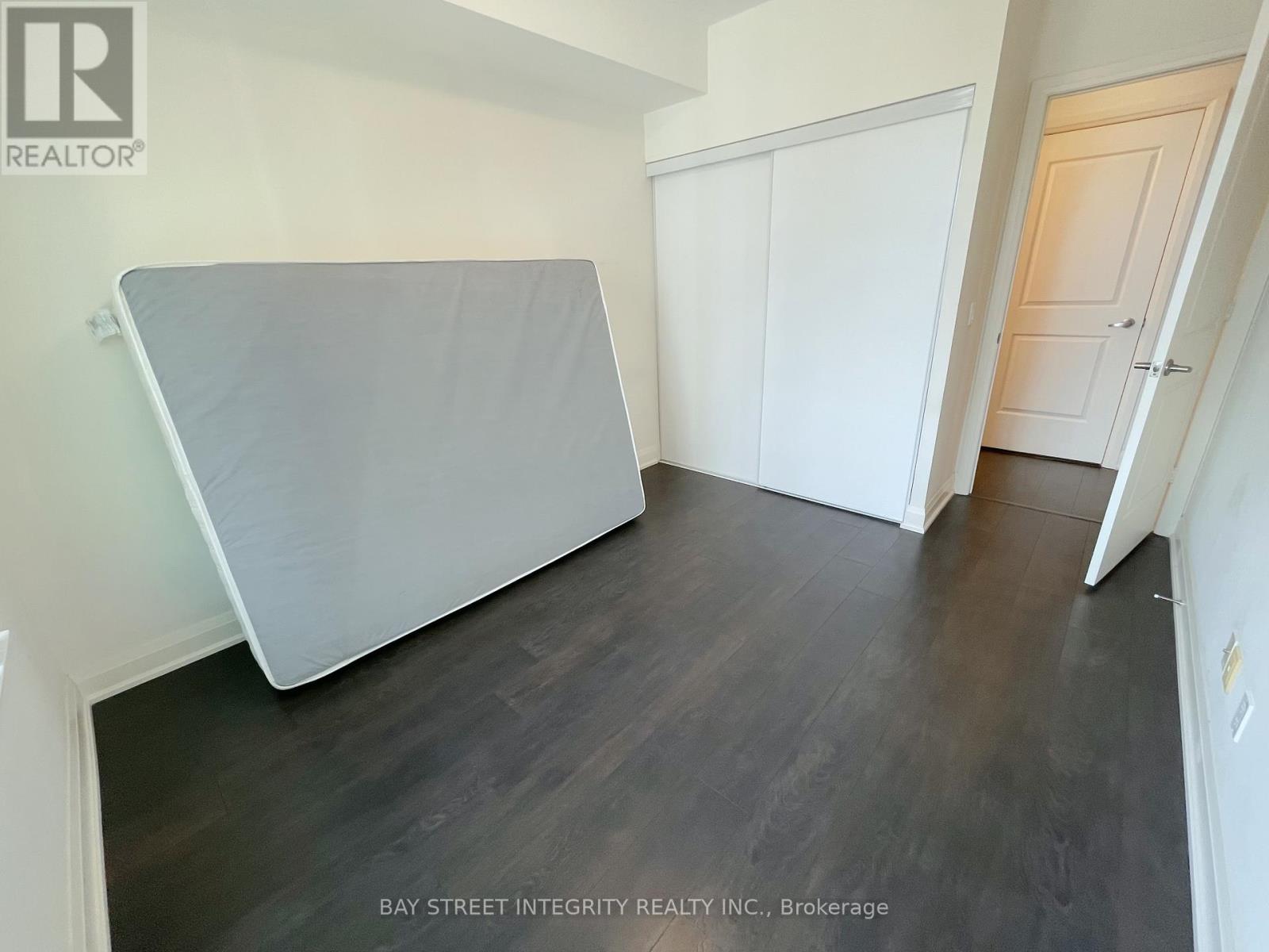 701 - 68 Canterbury Place, Toronto, Ontario  M2N 2N1 - Photo 8 - C12470372