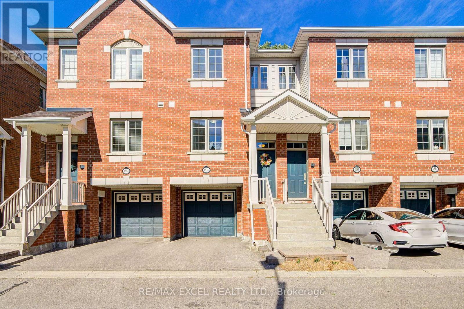 24 Ormerod Lane, Richmond Hill, Ontario  L4S 0G3 - Photo 2 - N12457986