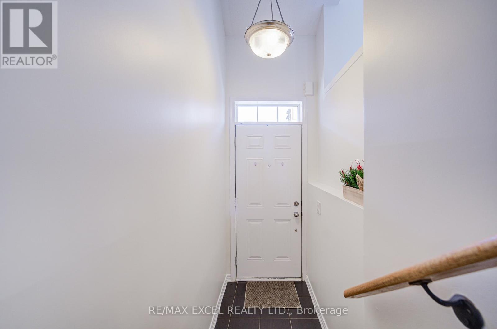 24 Ormerod Lane, Richmond Hill, Ontario  L4S 0G3 - Photo 3 - N12457986