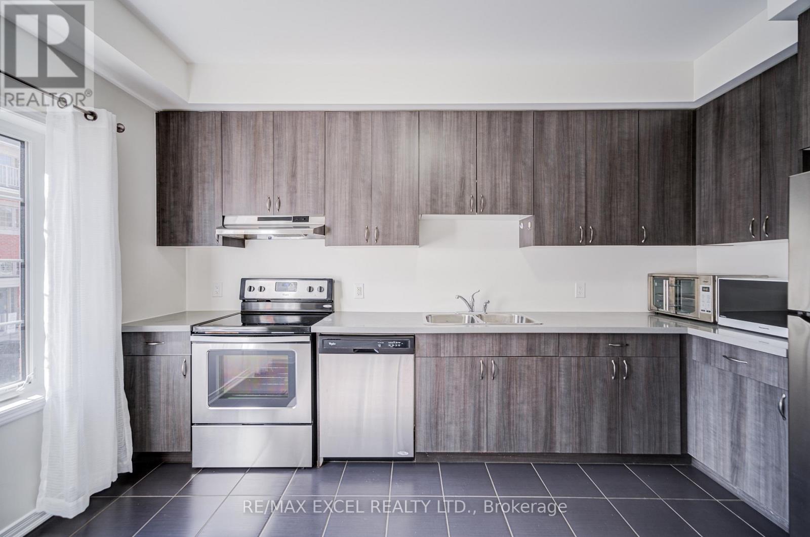 24 Ormerod Lane, Richmond Hill, Ontario  L4S 0G3 - Photo 6 - N12457986