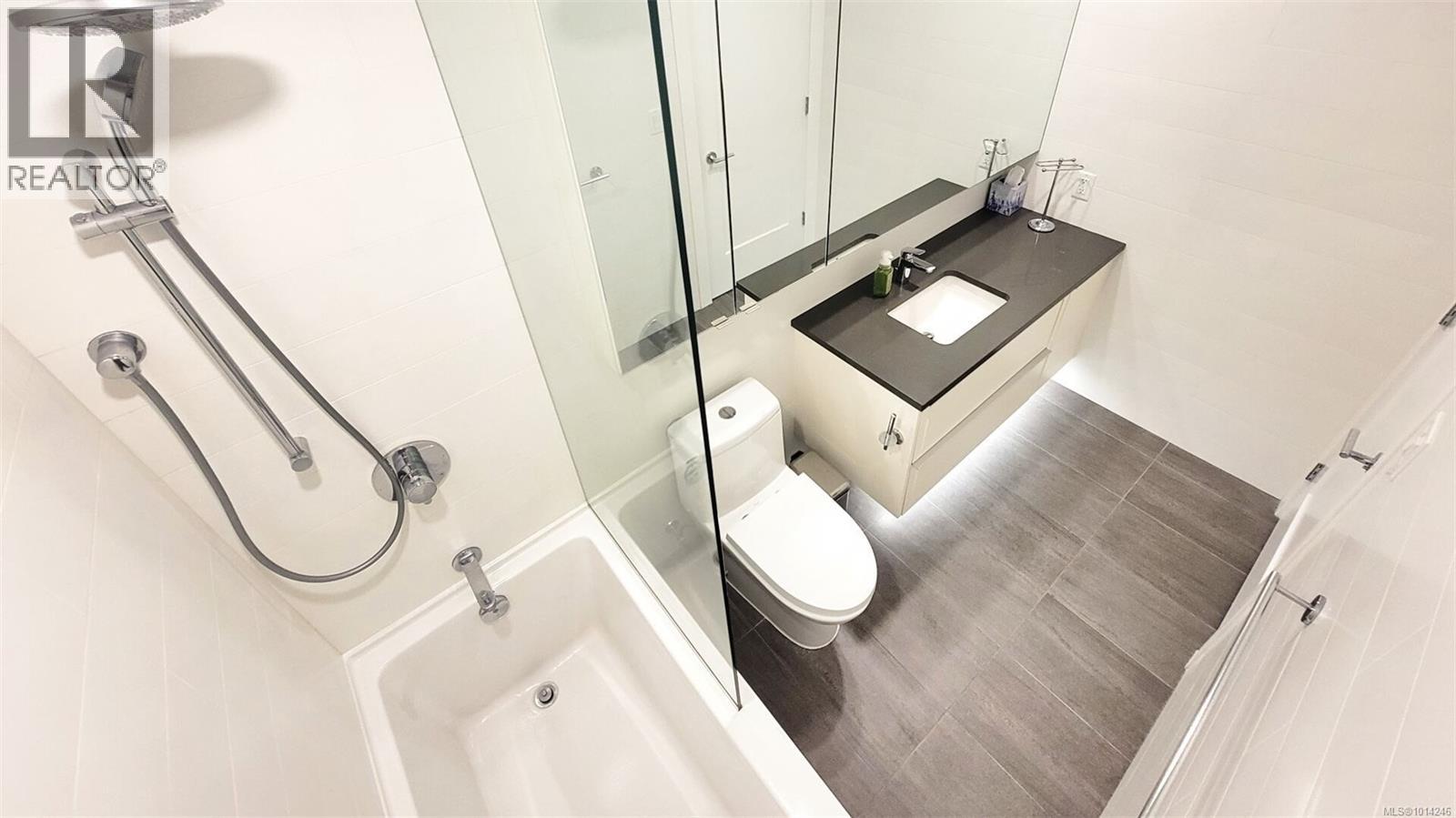 2104 777 Herald St, Victoria, British Columbia V8W 1S5 - Photo 25 - 1014246