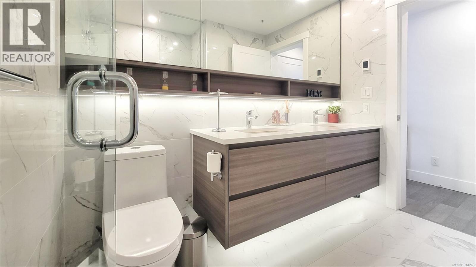 2104 777 Herald St, Victoria, British Columbia V8W 1S5 - Photo 16 - 1014246