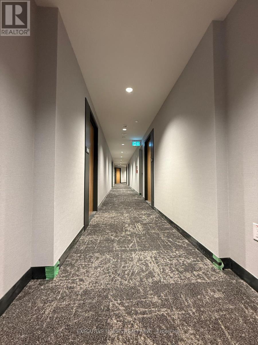 705 - 2495 EGLINTON AVENUE W, Mississauga, Ontario