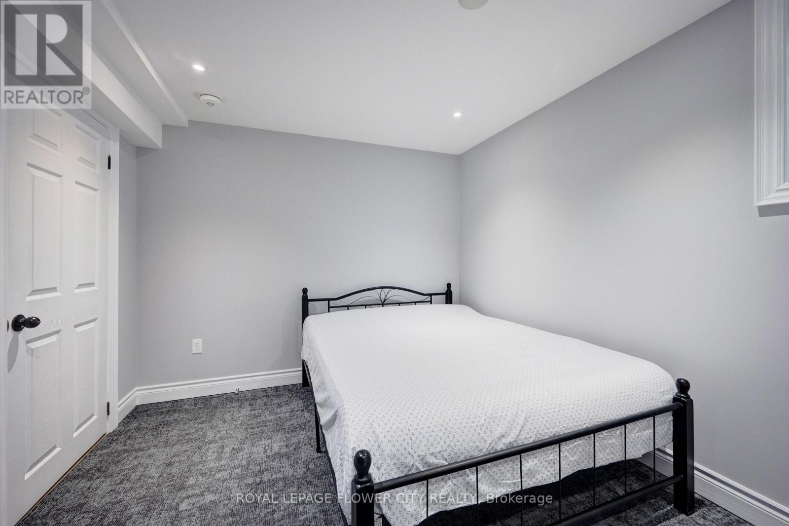 57 Letty Avenue, Brampton, Ontario  L6Y 4T1 - Photo 11 - W12470352