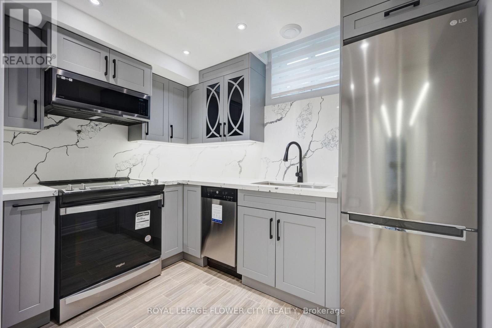 57 Letty Avenue, Brampton, Ontario  L6Y 4T1 - Photo 3 - W12470352