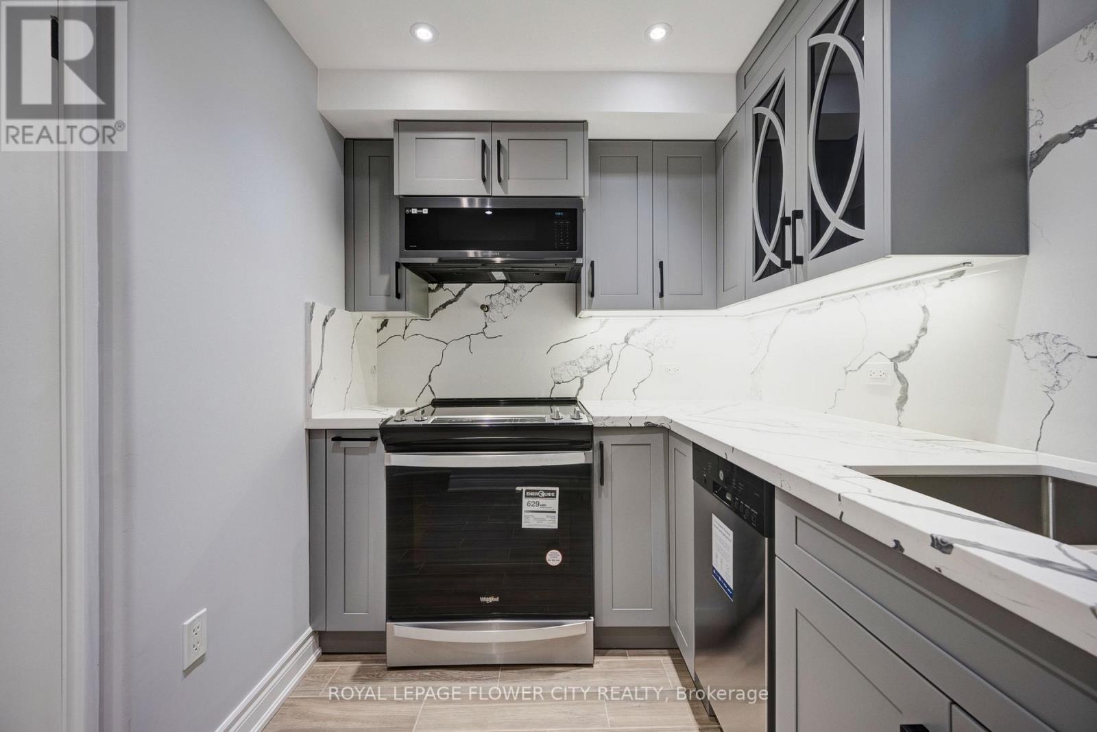 57 Letty Avenue, Brampton, Ontario  L6Y 4T1 - Photo 6 - W12470352