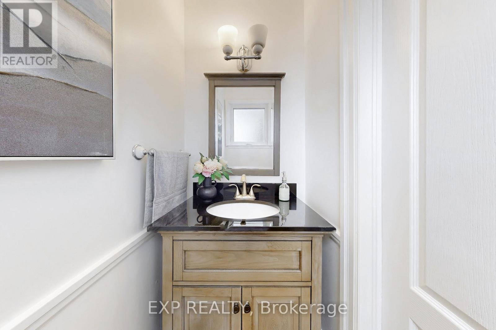 5 Lockton Crescent, Brampton, Ontario  L6W 1C2 - Photo 36 - W12470368