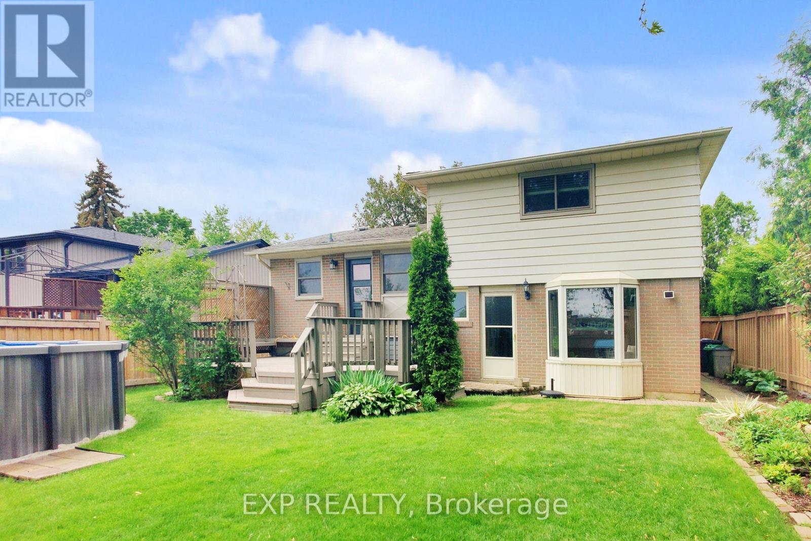 5 Lockton Crescent, Brampton, Ontario  L6W 1C2 - Photo 41 - W12470368