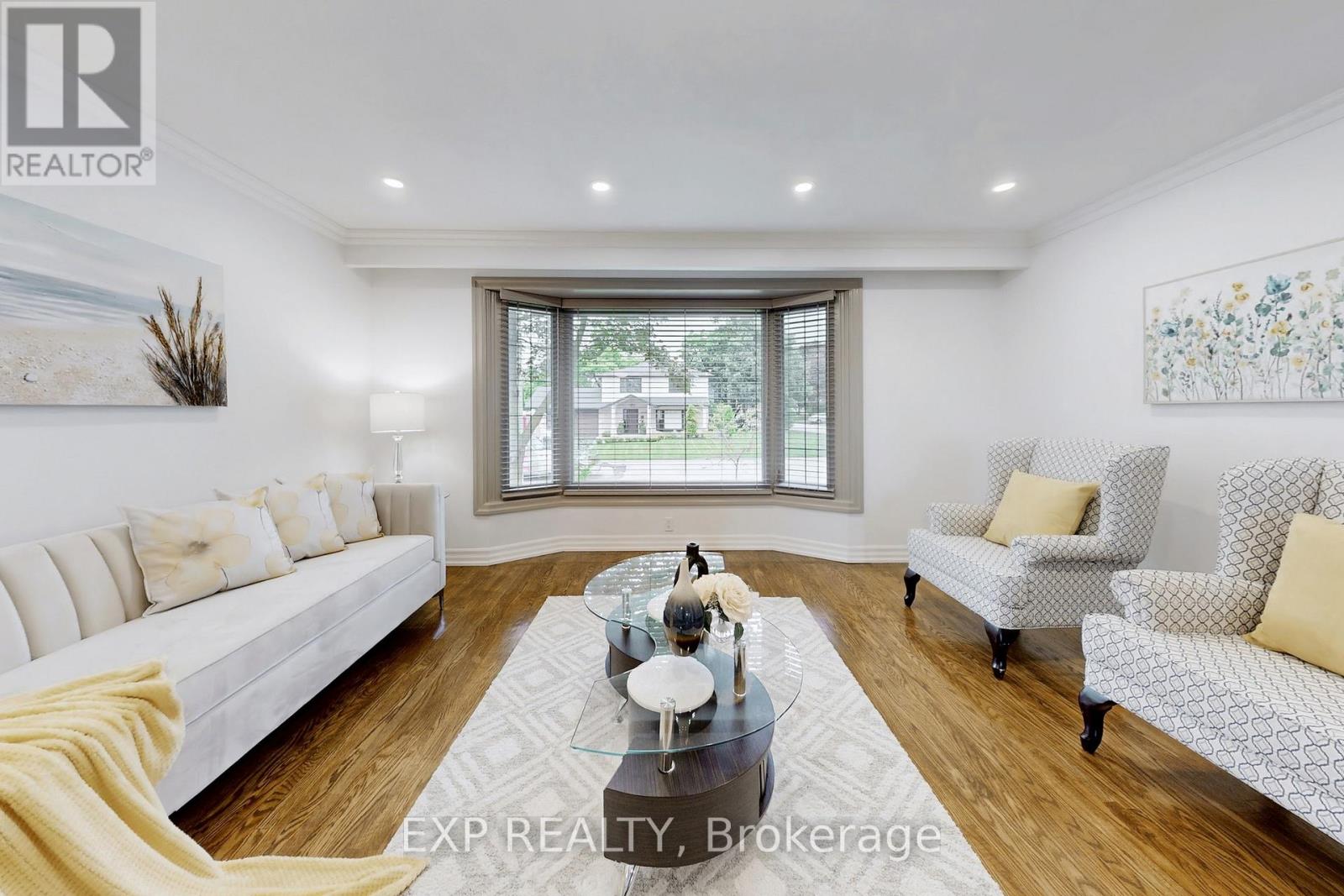 5 Lockton Crescent, Brampton, Ontario  L6W 1C2 - Photo 5 - W12470368