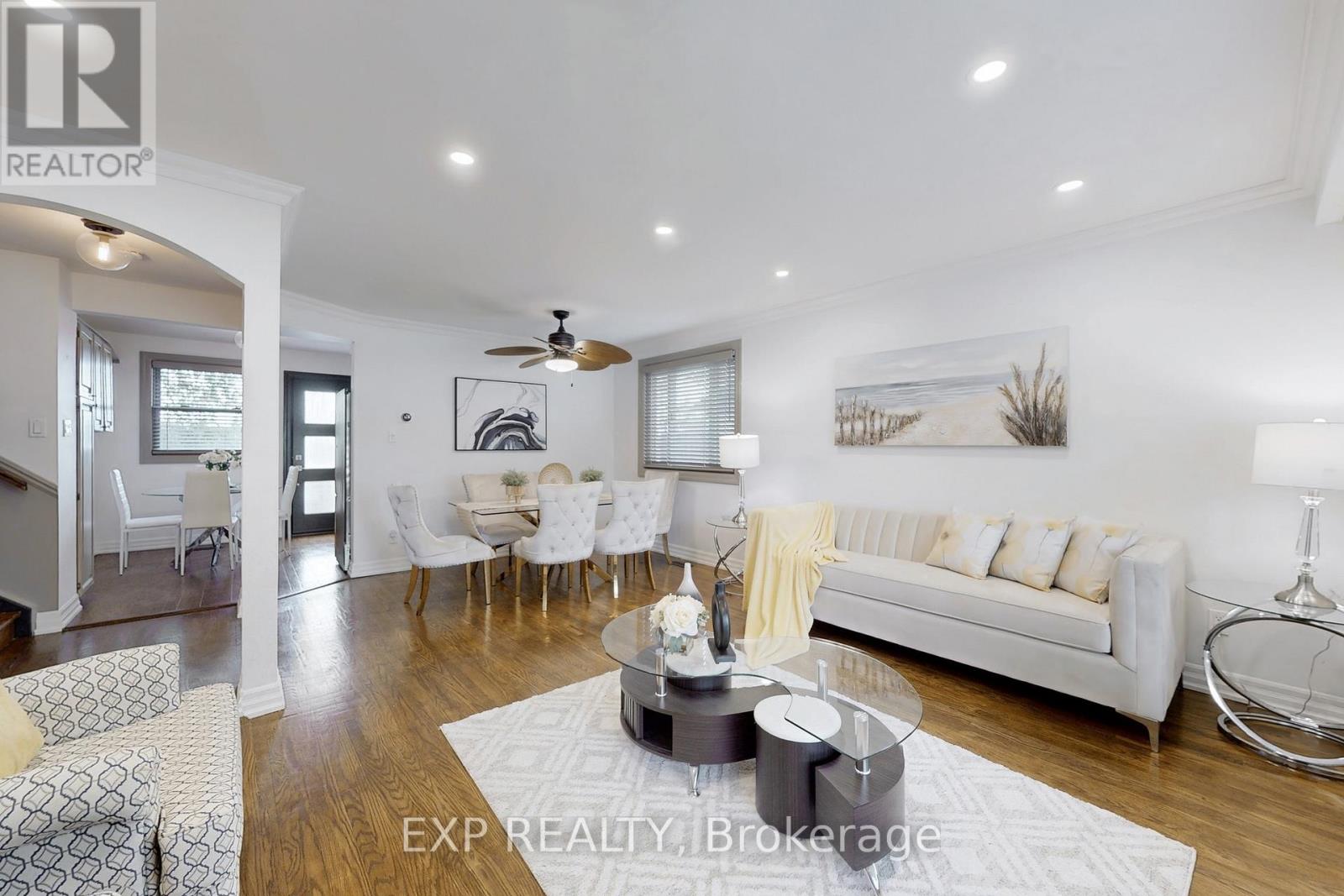 5 Lockton Crescent, Brampton, Ontario  L6W 1C2 - Photo 6 - W12470368