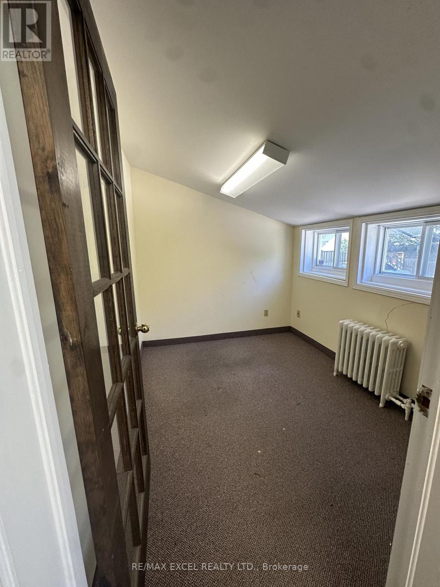 319 Division Street, Cobourg, Ontario  K9A 3R4 - Photo 4 - X12470350