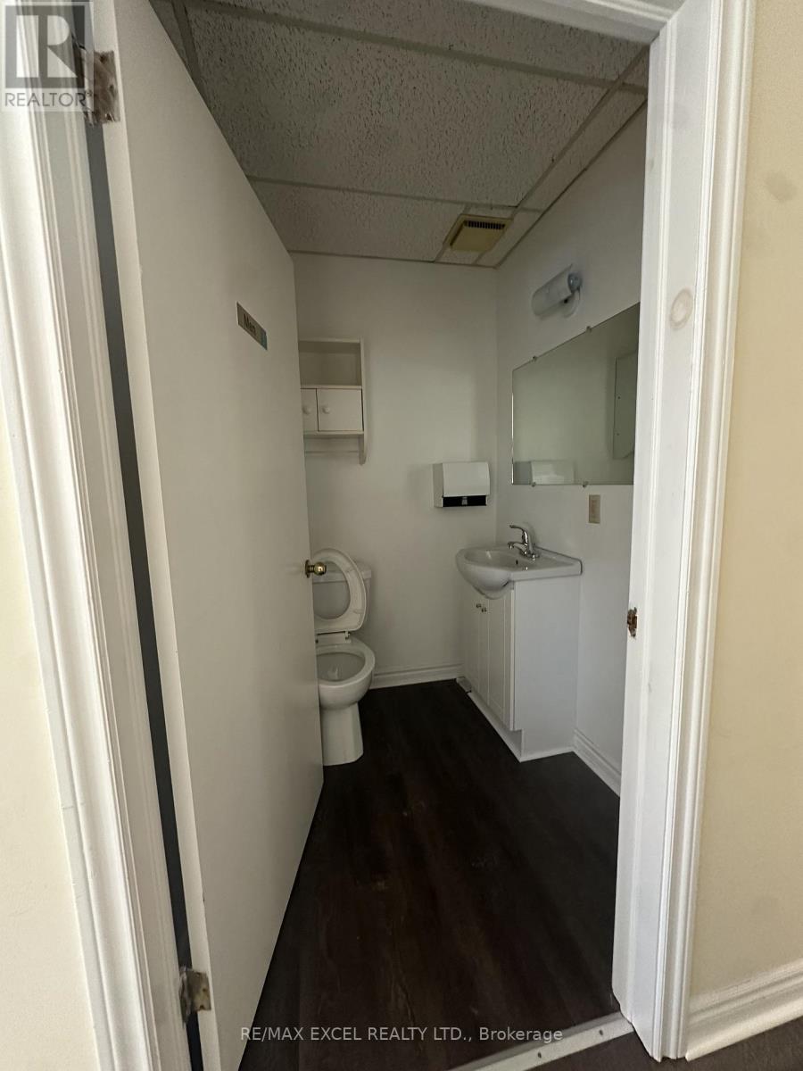 319 Division Street, Cobourg, Ontario  K9A 3R4 - Photo 7 - X12470350