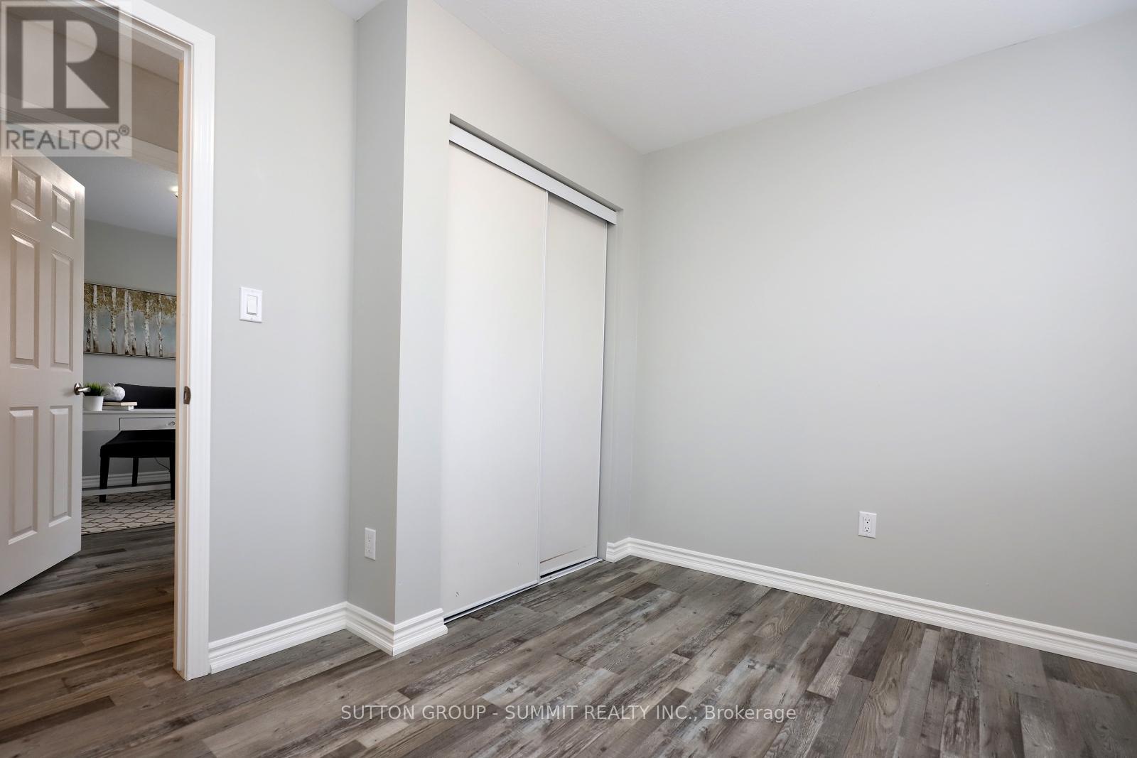 66 Daylily Lane, Kitchener, Ontario  N2R 0L7 - Photo 29 - X12470353