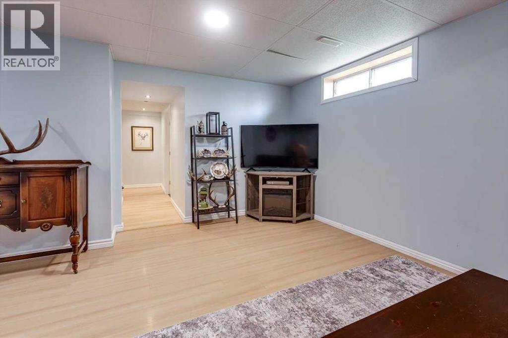 67 Duston Street, Red Deer, Alberta  T4R 2L6 - Photo 30 - A2252895