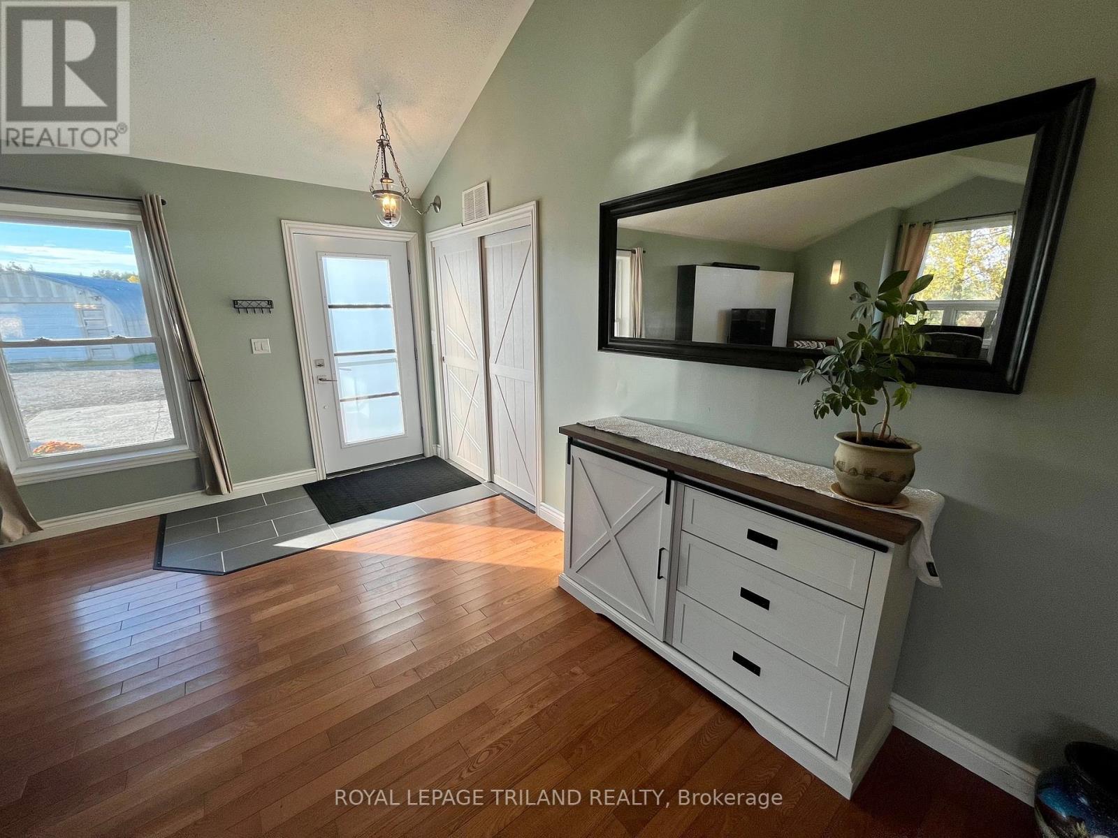 32896 Chalmers Line, Dutton/dunwich (Iona), Ontario  N0L 1P0 - Photo 16 - X12470306