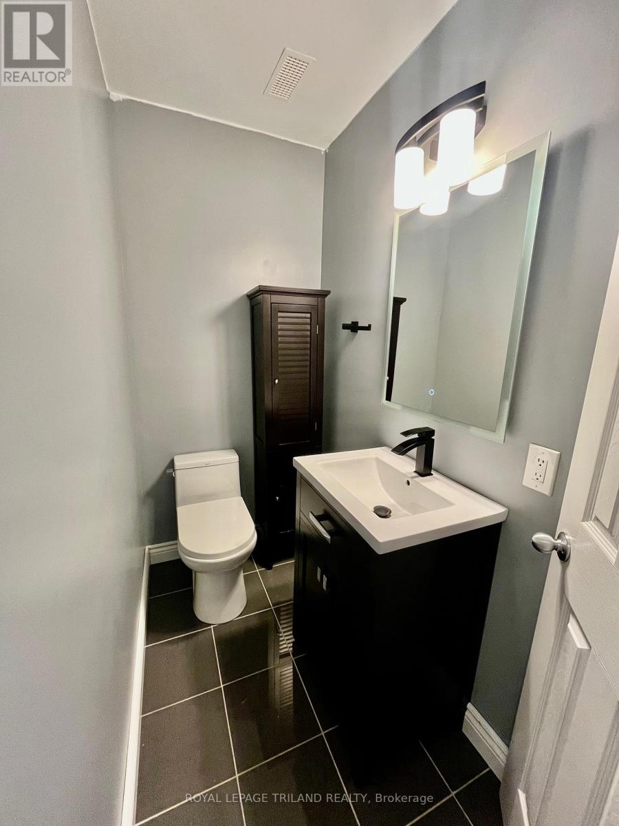 32896 Chalmers Line, Dutton/dunwich (Iona), Ontario  N0L 1P0 - Photo 35 - X12470306