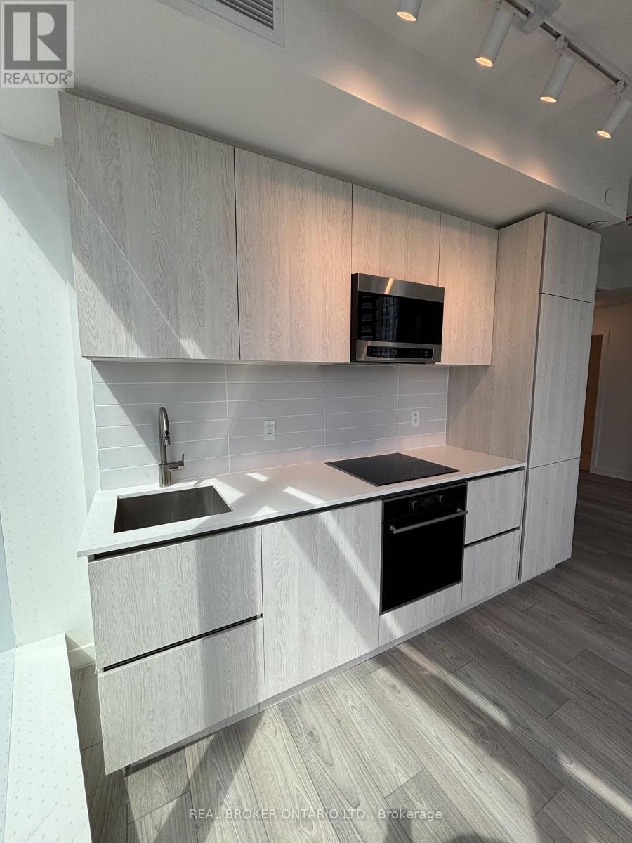 420s - 110 Broadway Avenue, Toronto, Ontario  M4P 1V7 - Photo 3 - C12470385