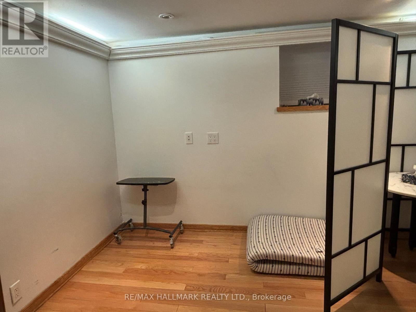 Bsmt - 588 Spadina Avenue, Toronto, Ontario  M5S 2H2 - Photo 7 - C12470386