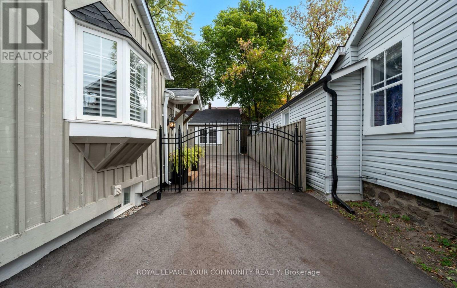43 Wells Street, Aurora, Ontario  L4G 1S8 - Photo 24 - N12470252