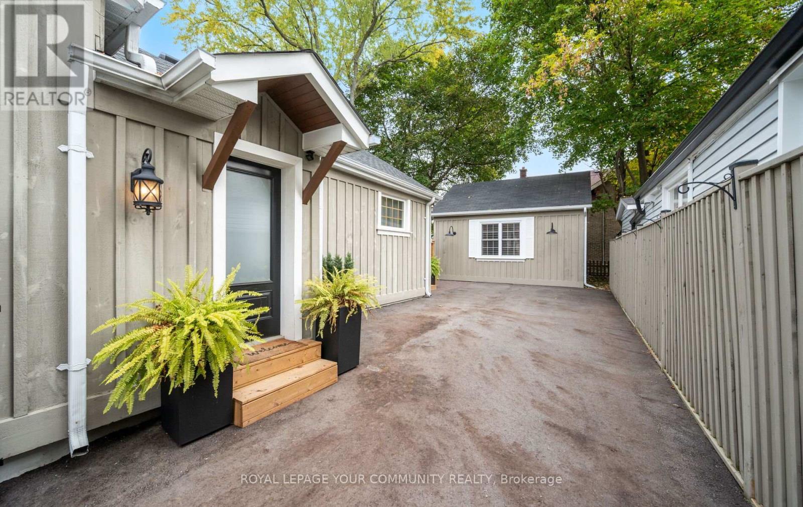 43 Wells Street, Aurora, Ontario  L4G 1S8 - Photo 25 - N12470252