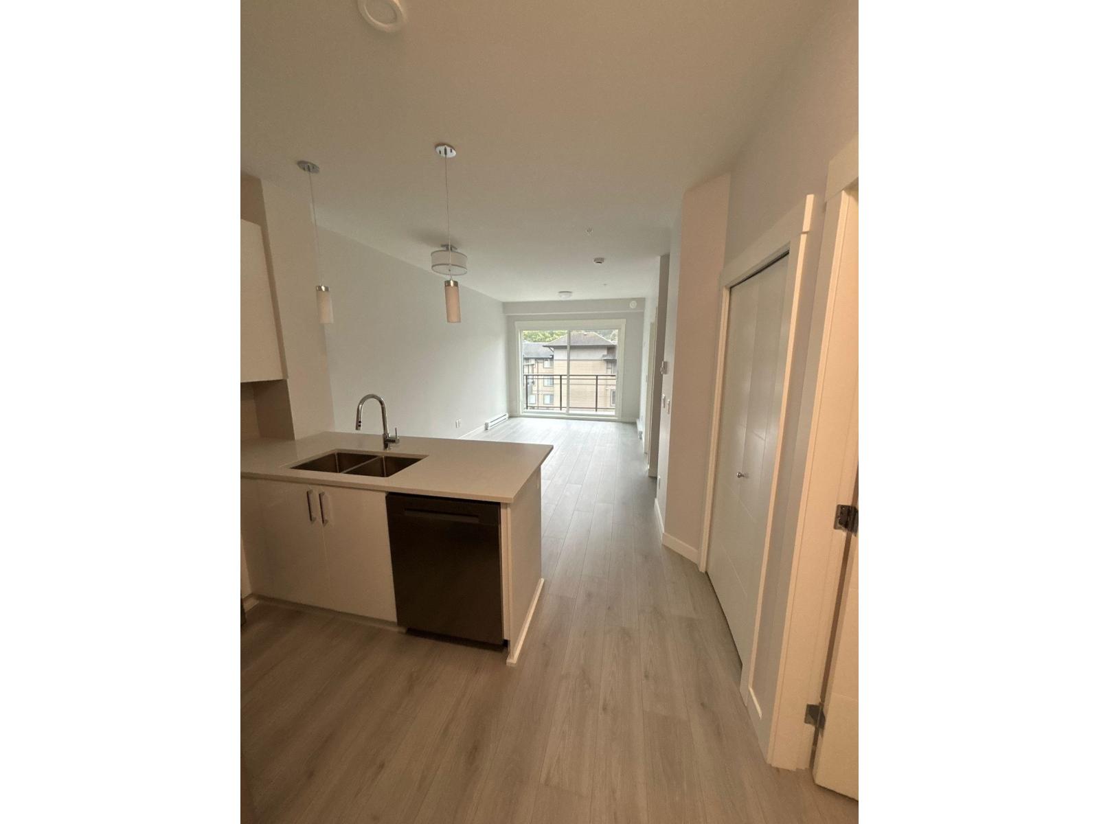 611 33886 Pine Street, Abbotsford, British Columbia  V2S 2P3 - Photo 3 - R3057710