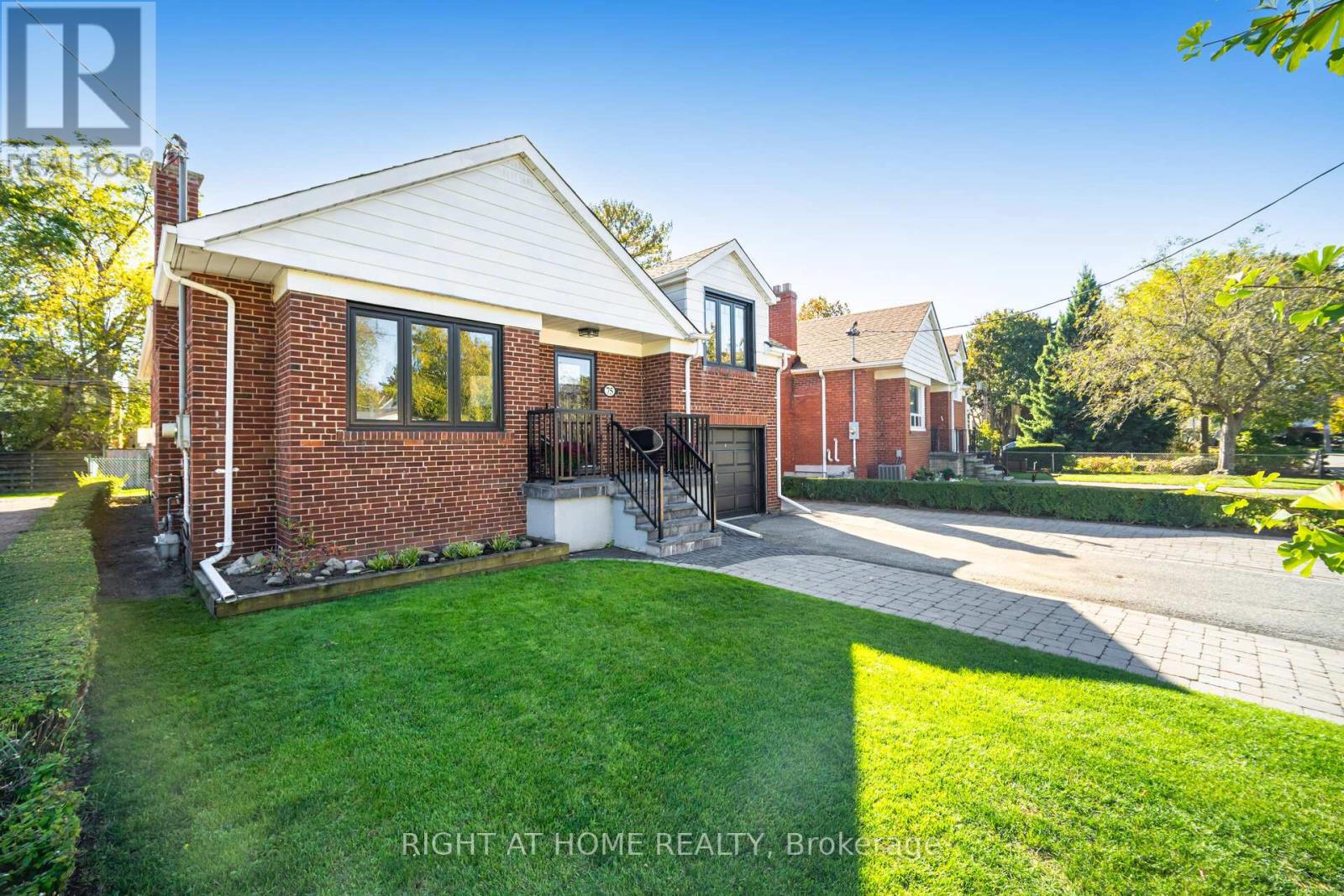 75 Emerald Crescent, Toronto, Ontario  M8V 2B5 - Photo 2 - W12469205