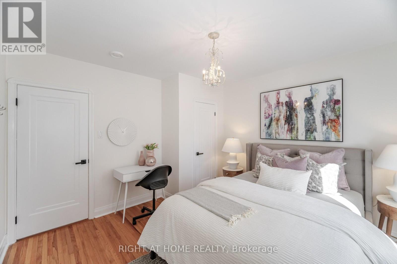 75 Emerald Crescent, Toronto, Ontario  M8V 2B5 - Photo 21 - W12469205