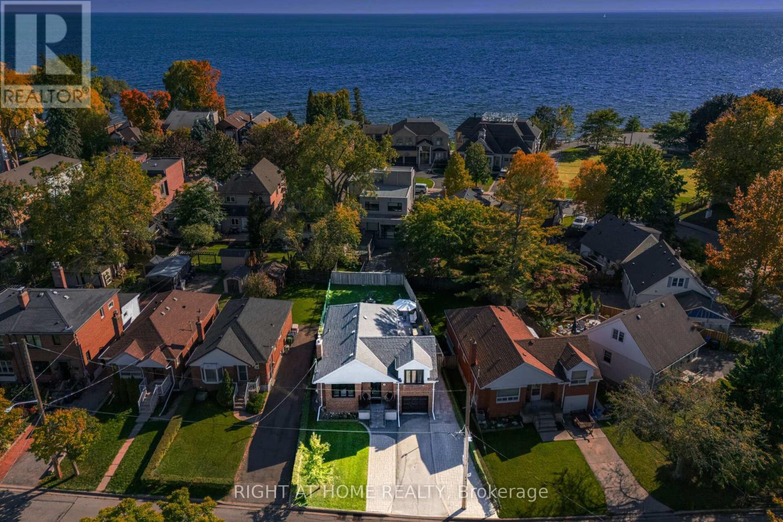 75 Emerald Crescent, Toronto, Ontario  M8V 2B5 - Photo 5 - W12469205