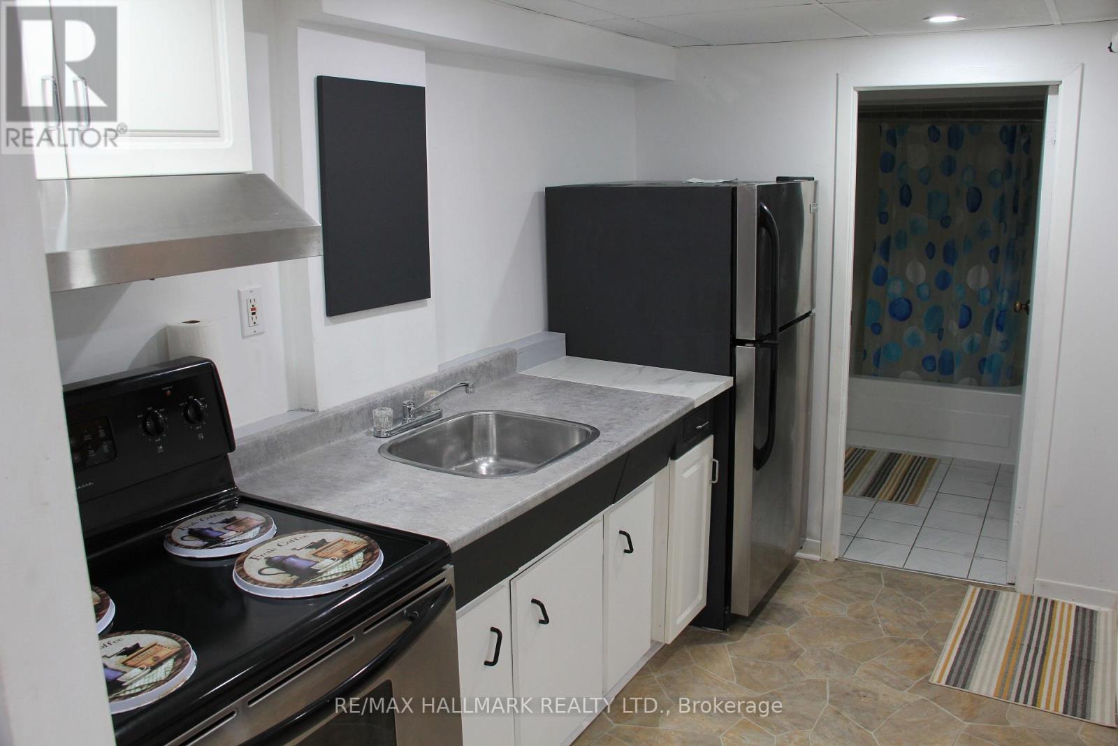 Lower - 17 Mystic Avenue, Toronto, Ontario  M1L 4G6 - Photo 2 - E12470389