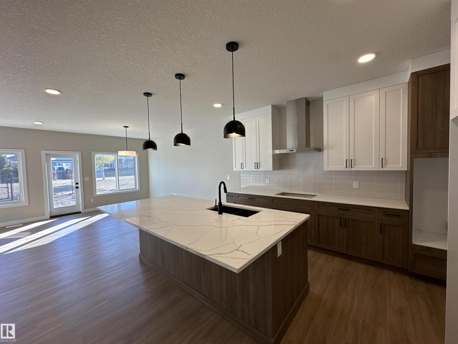 145 Elm St, Fort Saskatchewan, Alberta  T8L 0X8 - Photo 3 - E4450392