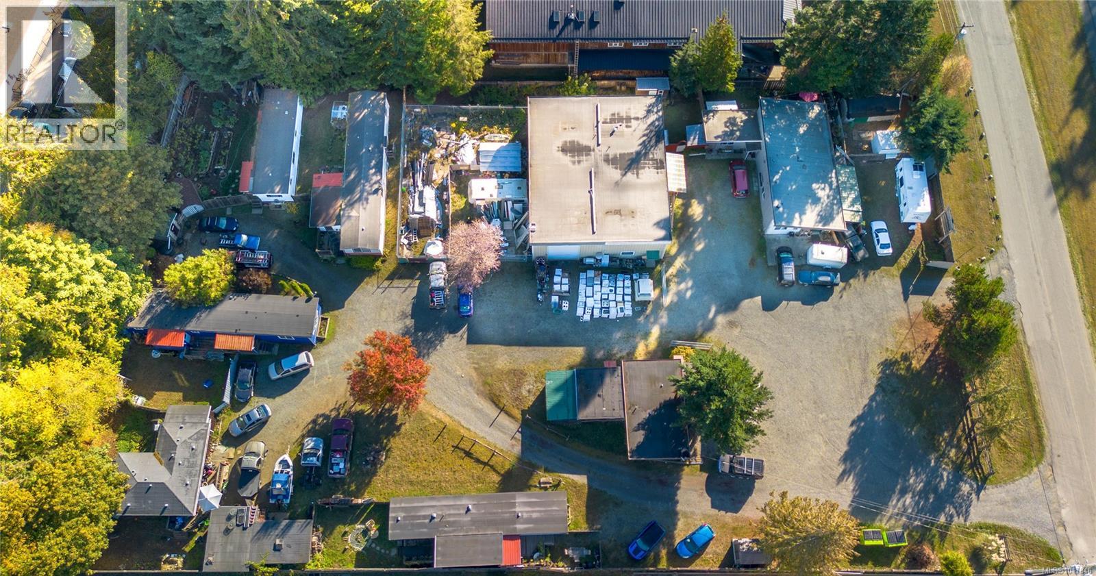3117 Van Horne Rd, Hilliers, British Columbia