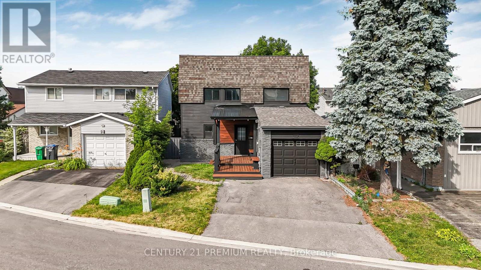 3 Garland Court, Brampton, Ontario  L6S 2E3 - Photo 2 - W12470380