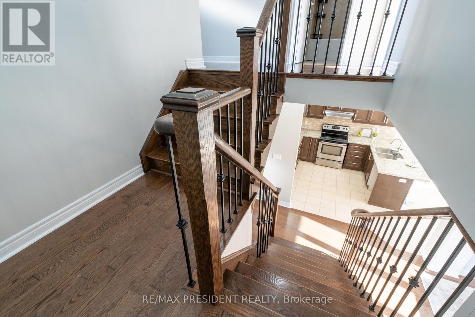 77 Zelda Road, Brampton, Ontario  L6R 3V3 - Photo 19 - W12470388