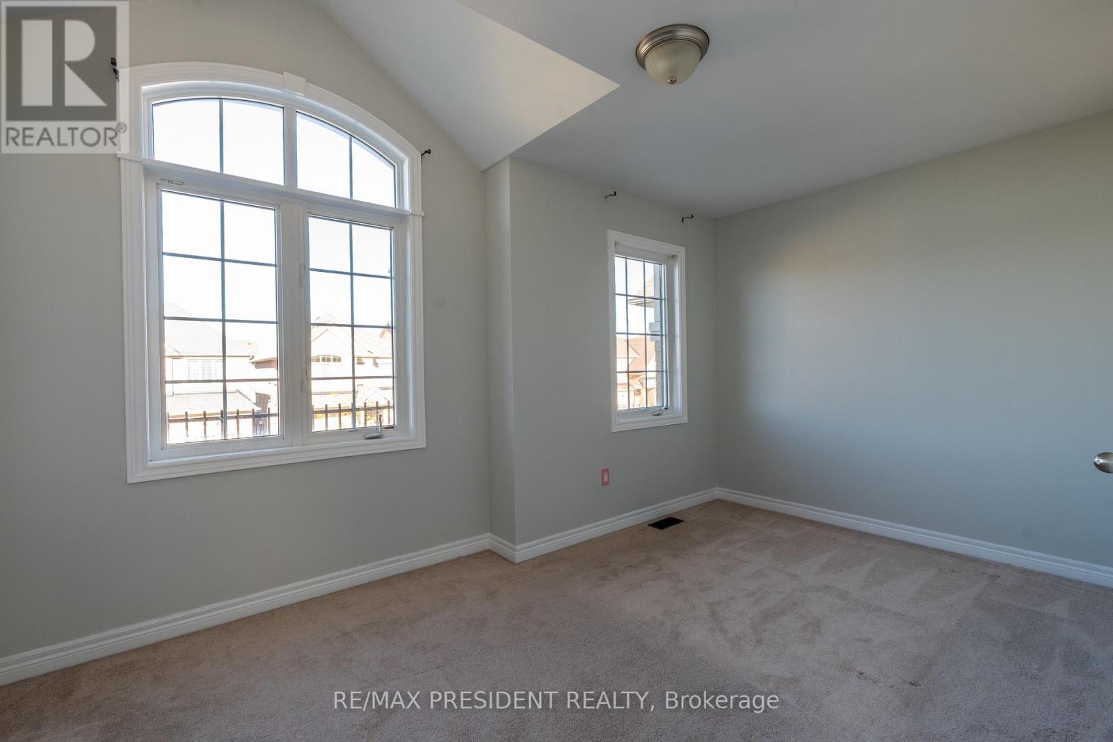77 Zelda Road, Brampton, Ontario  L6R 3V3 - Photo 32 - W12470388