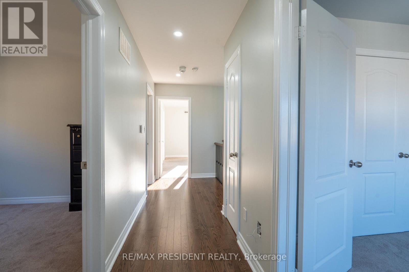 77 Zelda Road, Brampton, Ontario  L6R 3V3 - Photo 36 - W12470388