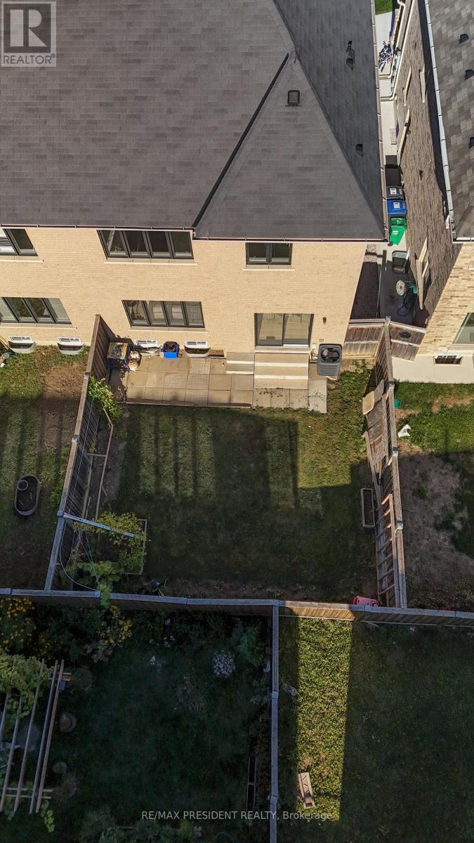 77 Zelda Road, Brampton, Ontario  L6R 3V3 - Photo 50 - W12470388