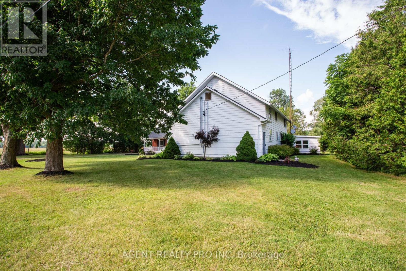 24264 Coldstream Road, Middlesex Centre, Ontario  N0M 2A0 - Photo 50 - X12470412