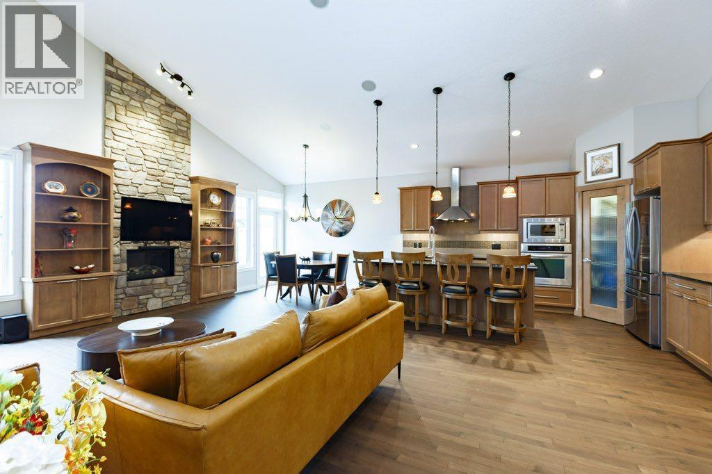 2413 Bayside Circle Sw, Airdrie, Alberta  T4B 0V3 - Photo 9 - A2250989