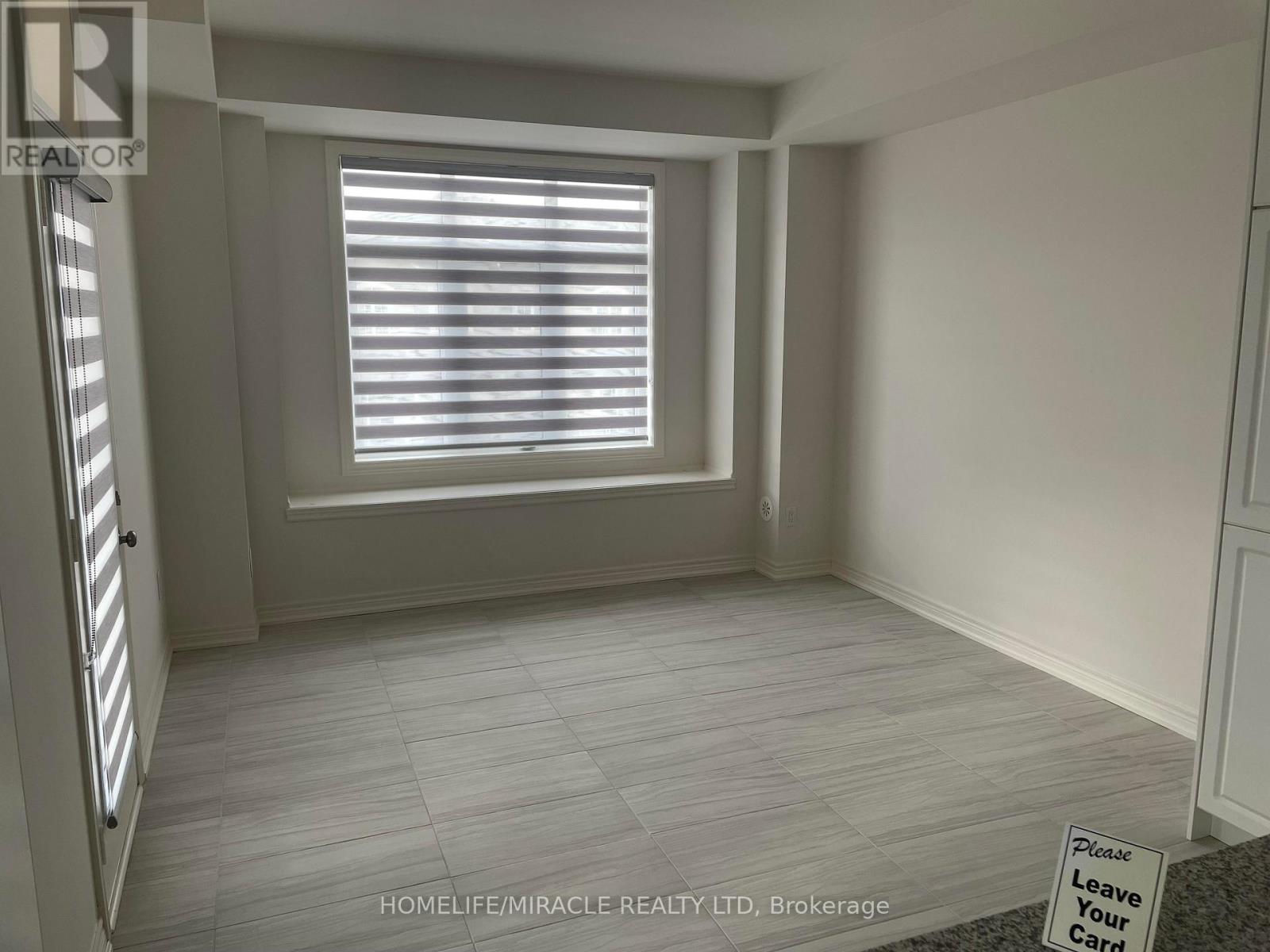 460 Silver Maple Road, Oakville, Ontario  L6H 3P5 - Photo 10 - W12436578