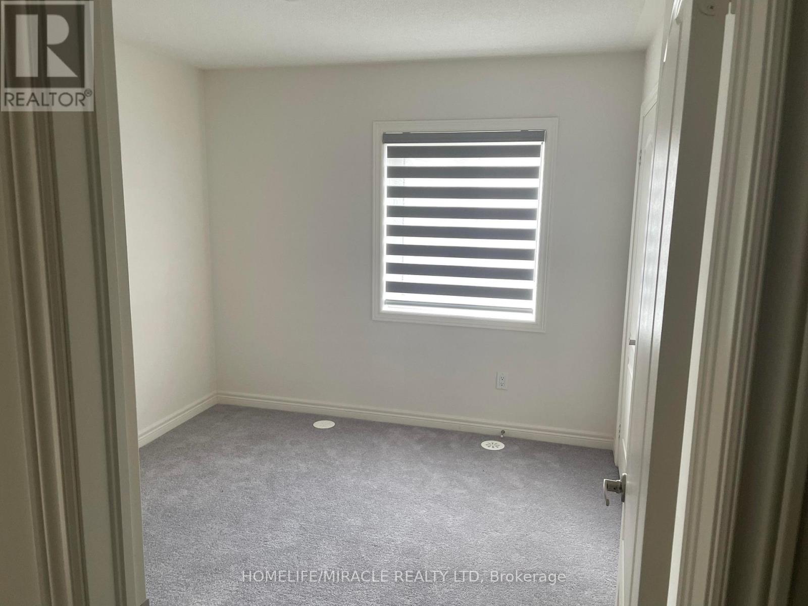 460 Silver Maple Road, Oakville, Ontario  L6H 3P5 - Photo 18 - W12436578