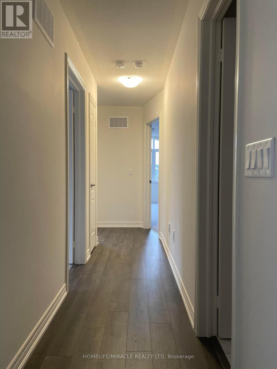 460 Silver Maple Road, Oakville, Ontario  L6H 3P5 - Photo 13 - W12436578