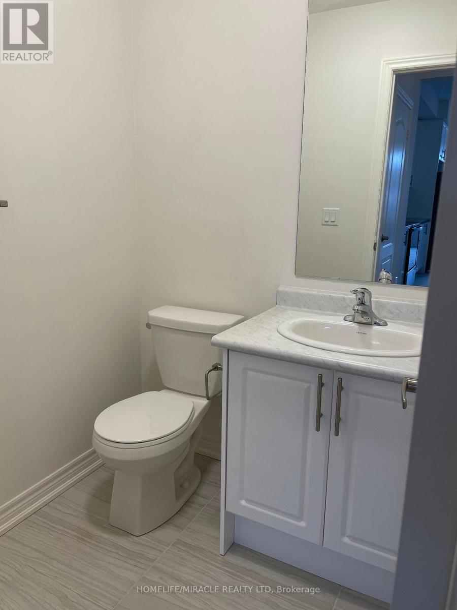 460 Silver Maple Road, Oakville, Ontario  L6H 3P5 - Photo 11 - W12436578
