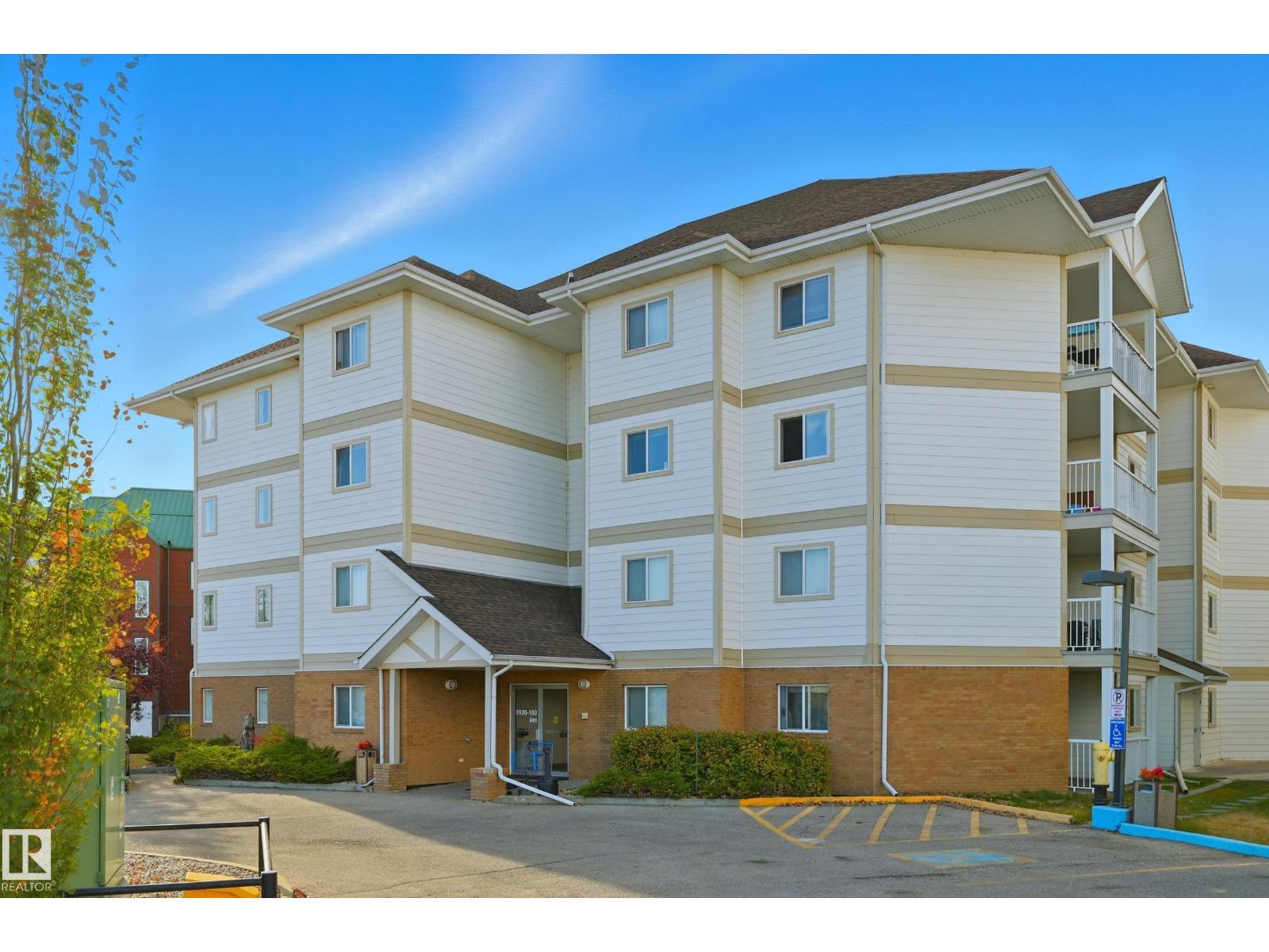 #211 9930 100, fort saskatchewan, Alberta