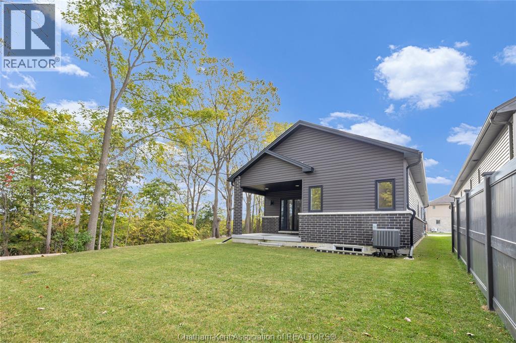 57 Baffin Way, Chatham, Ontario  N7L 0C4 - Photo 37 - 25026121