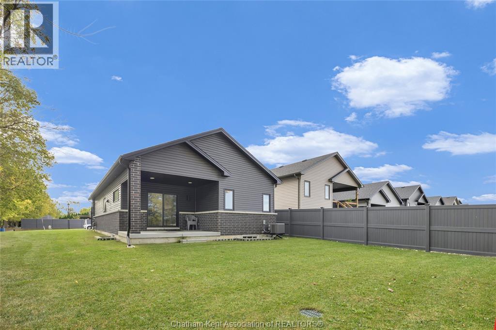 57 Baffin Way, Chatham, Ontario  N7L 0C4 - Photo 38 - 25026121