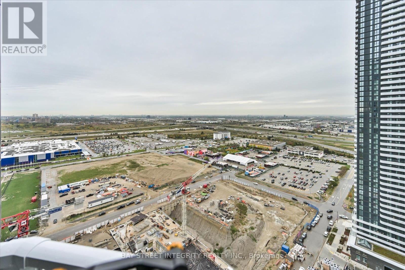 2915 - 28 Interchange Way, Vaughan, Ontario  L4K 0P8 - Photo 17 - N12458624