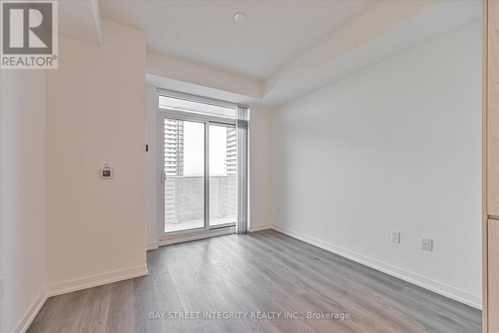 2915 - 28 Interchange Way, Vaughan, Ontario  L4K 0P8 - Photo 8 - N12458624