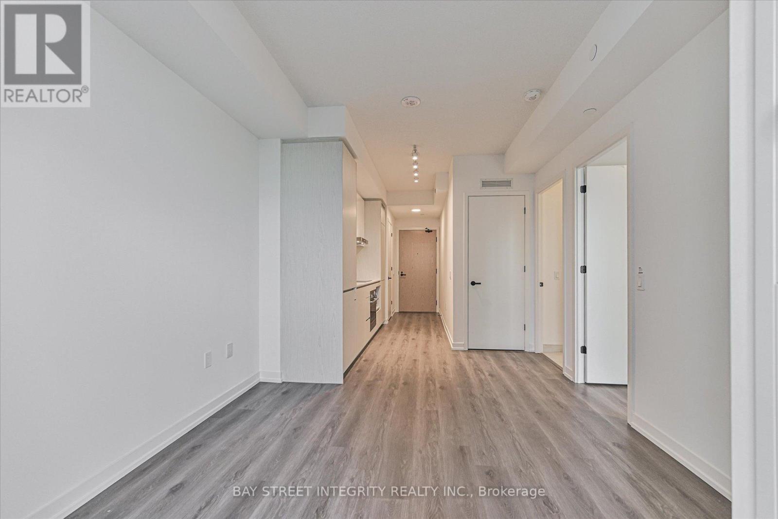 2915 - 28 Interchange Way, Vaughan, Ontario  L4K 0P8 - Photo 9 - N12458624