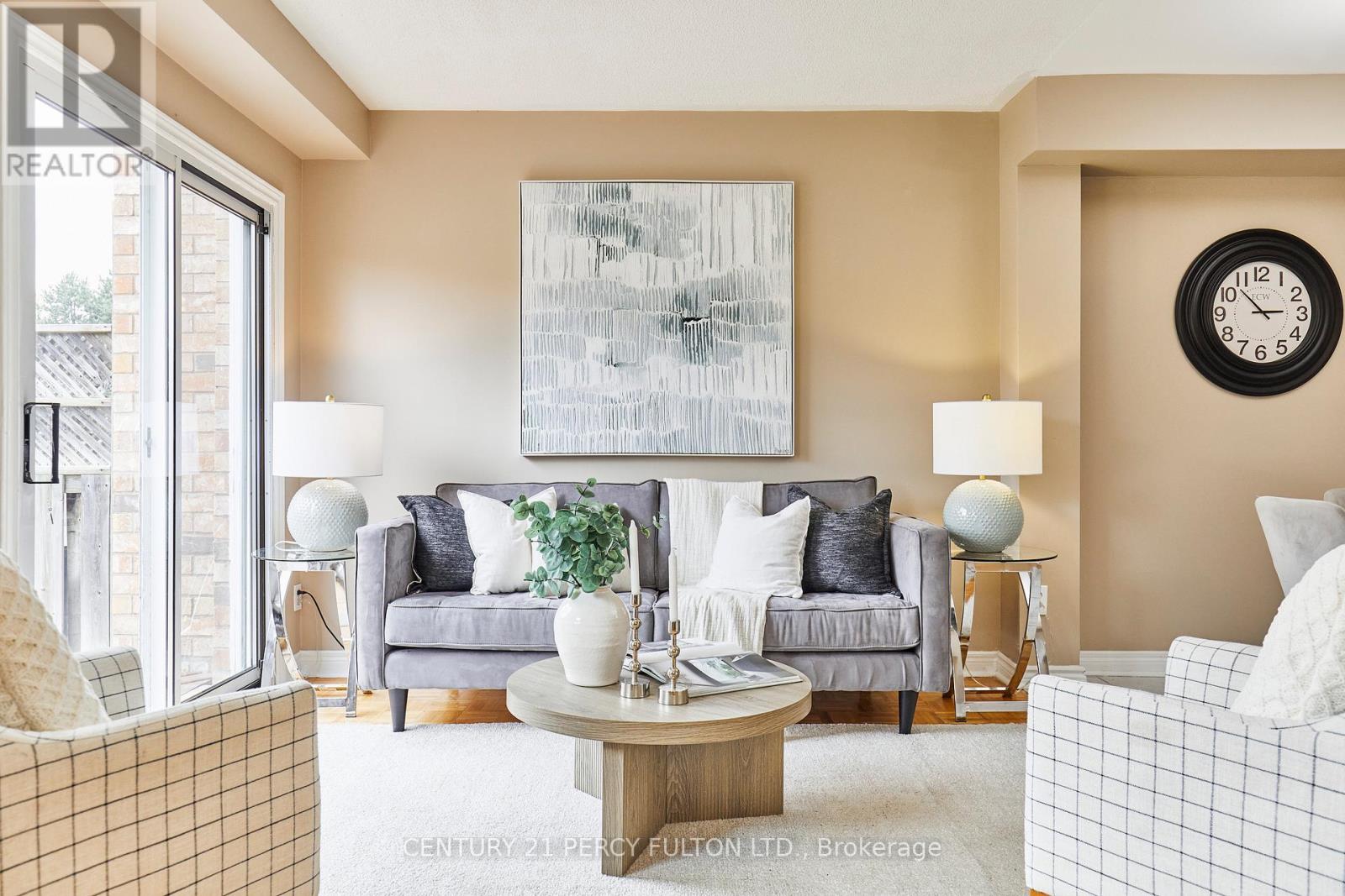 29 Archbury Circle, Caledon, Ontario  L7E 2H7 - Photo 4 - W12469987